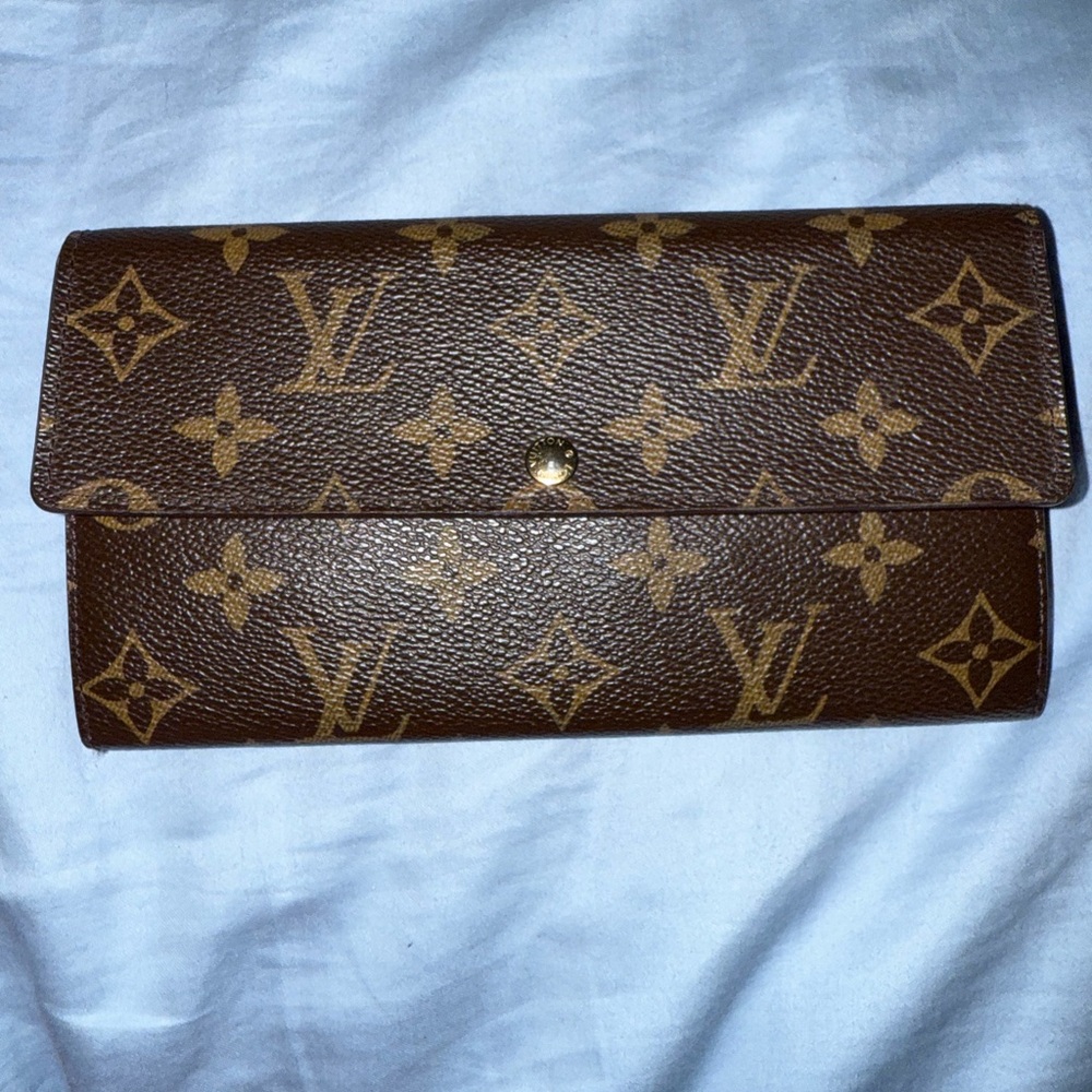 Louis Vuitton Sarah Monogram Wallet